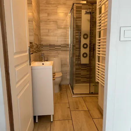 アパート Philomene